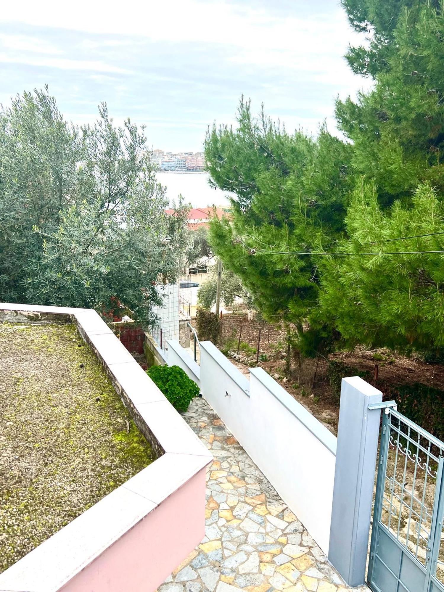 Апартаменти Hajdini Apartament Саранда Екстер'єр фото